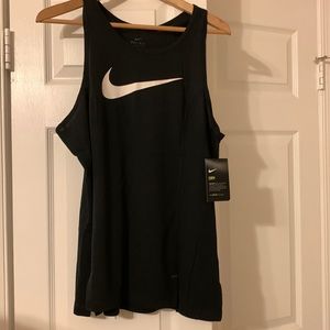 Nike running top